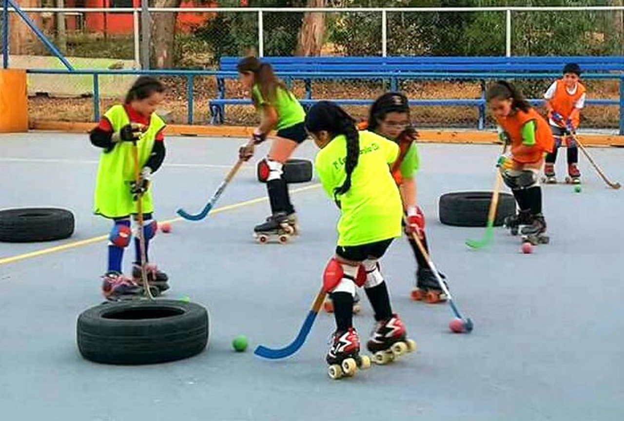 Hockey patín abre sus puertas a la comunidad machalina
