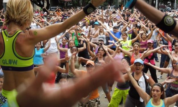 Gran zumbatón por el Día de la Mujer en Machali