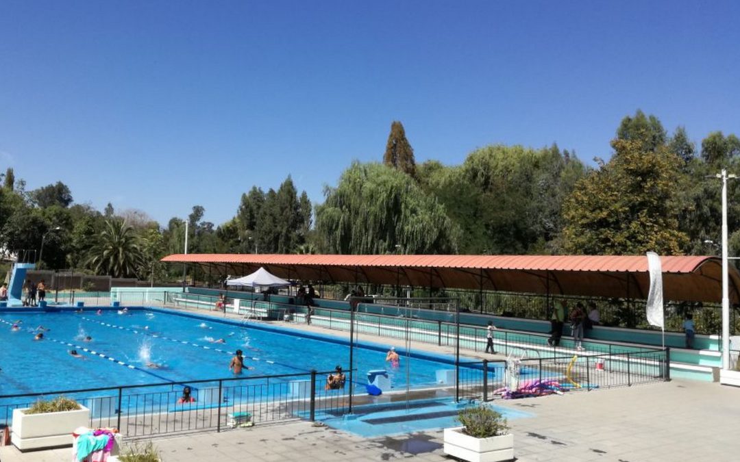 Con precios populares cierra este fin de semana la temporada de piscina en Machalí