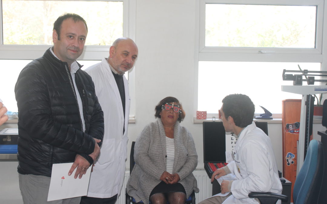 Efectúan Operativo Oftalmológico a pacientes en lista de espera de Machalí