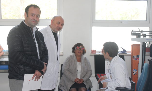 Efectúan Operativo Oftalmológico a pacientes en lista de espera de Machalí