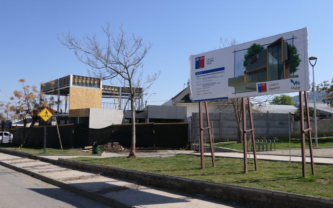Vecinos de Barrio Nuevo Horizonte – Cordillera visitaron obras de nuevo centro comunitario en Machalí