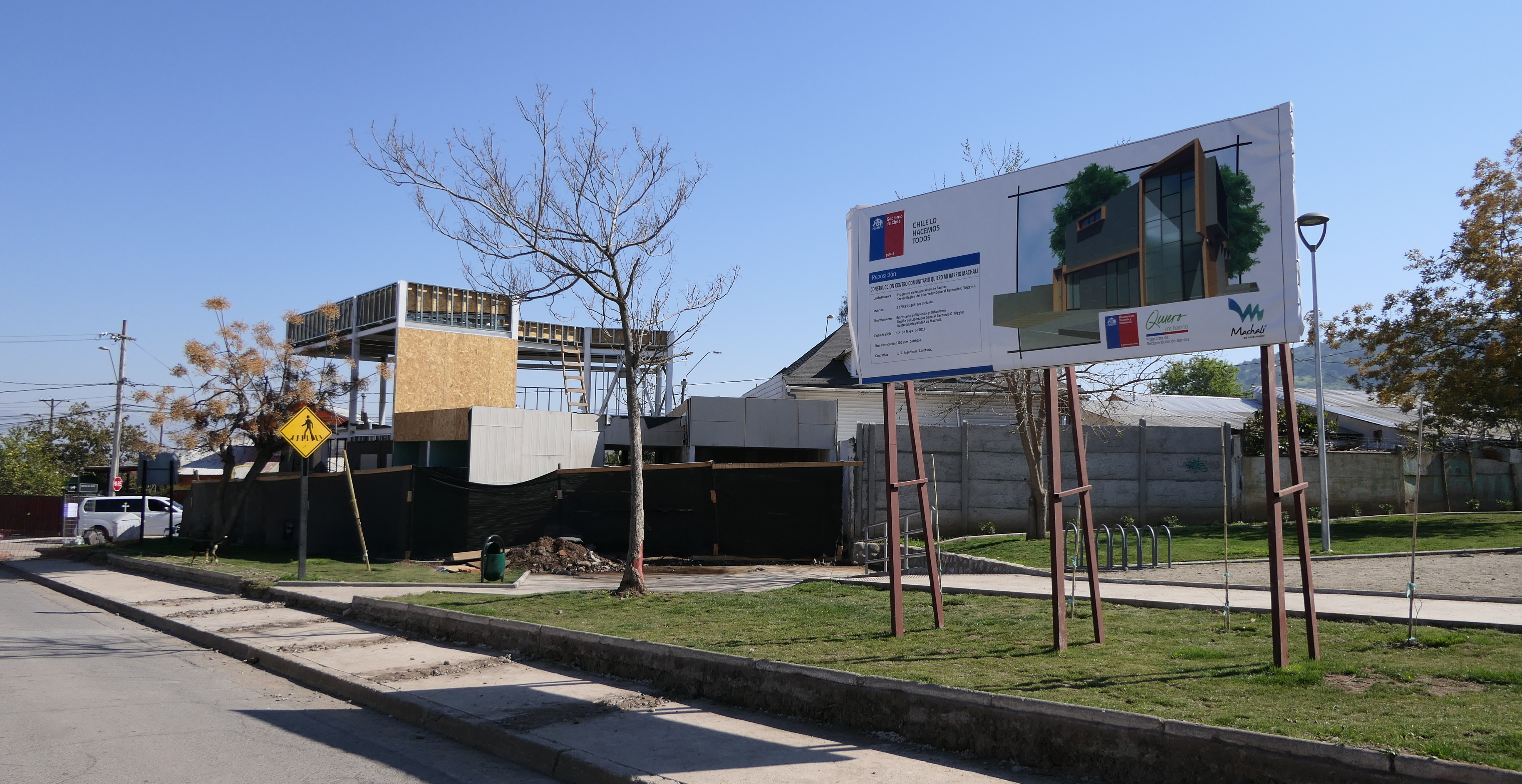 Vecinos de Barrio Nuevo Horizonte – Cordillera visitaron obras de nuevo centro comunitario en Machalí
