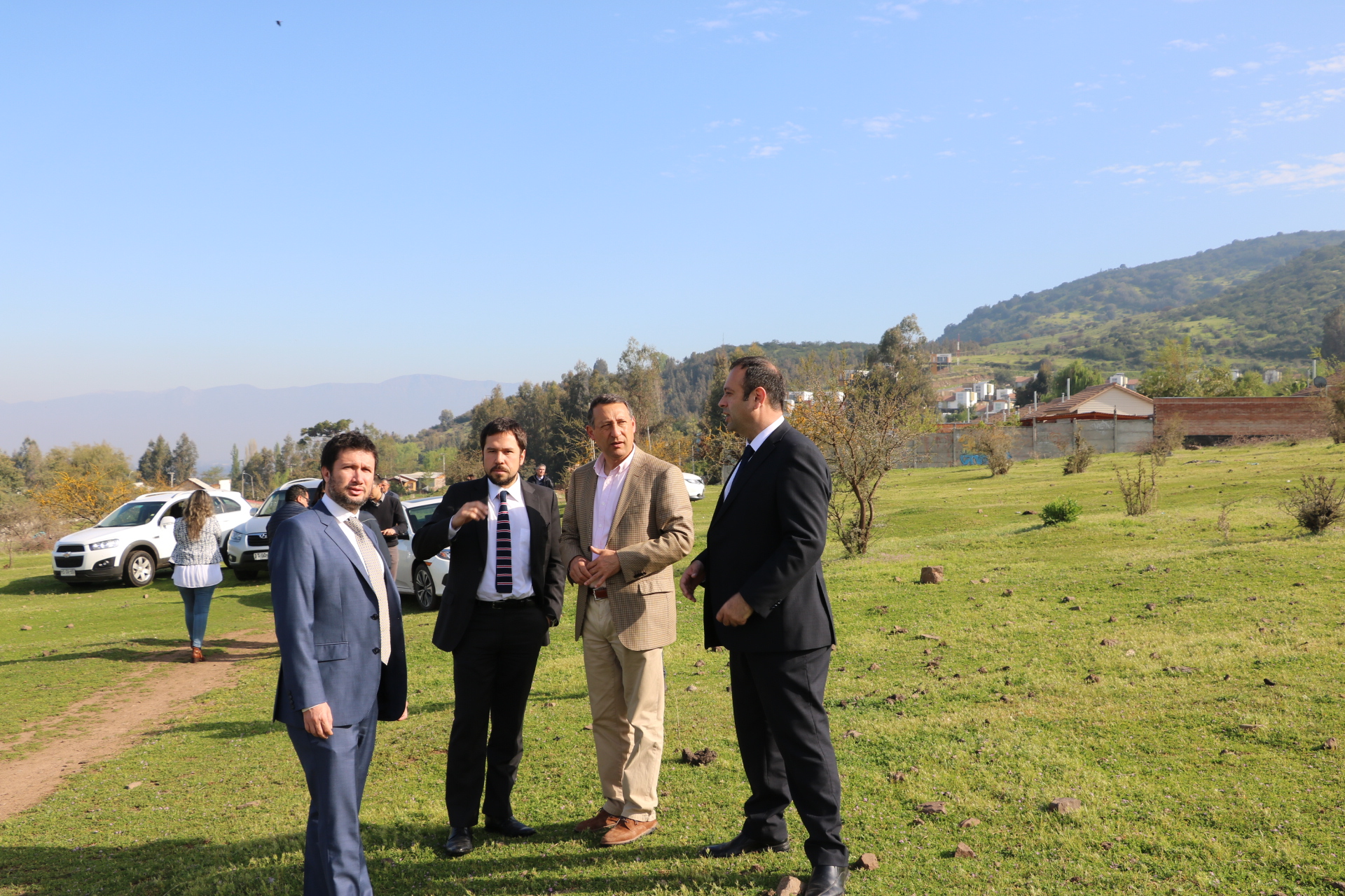 Autoridades visitan terreno donde se construirá nuevo Centro de Referencia de Salud para Machalí