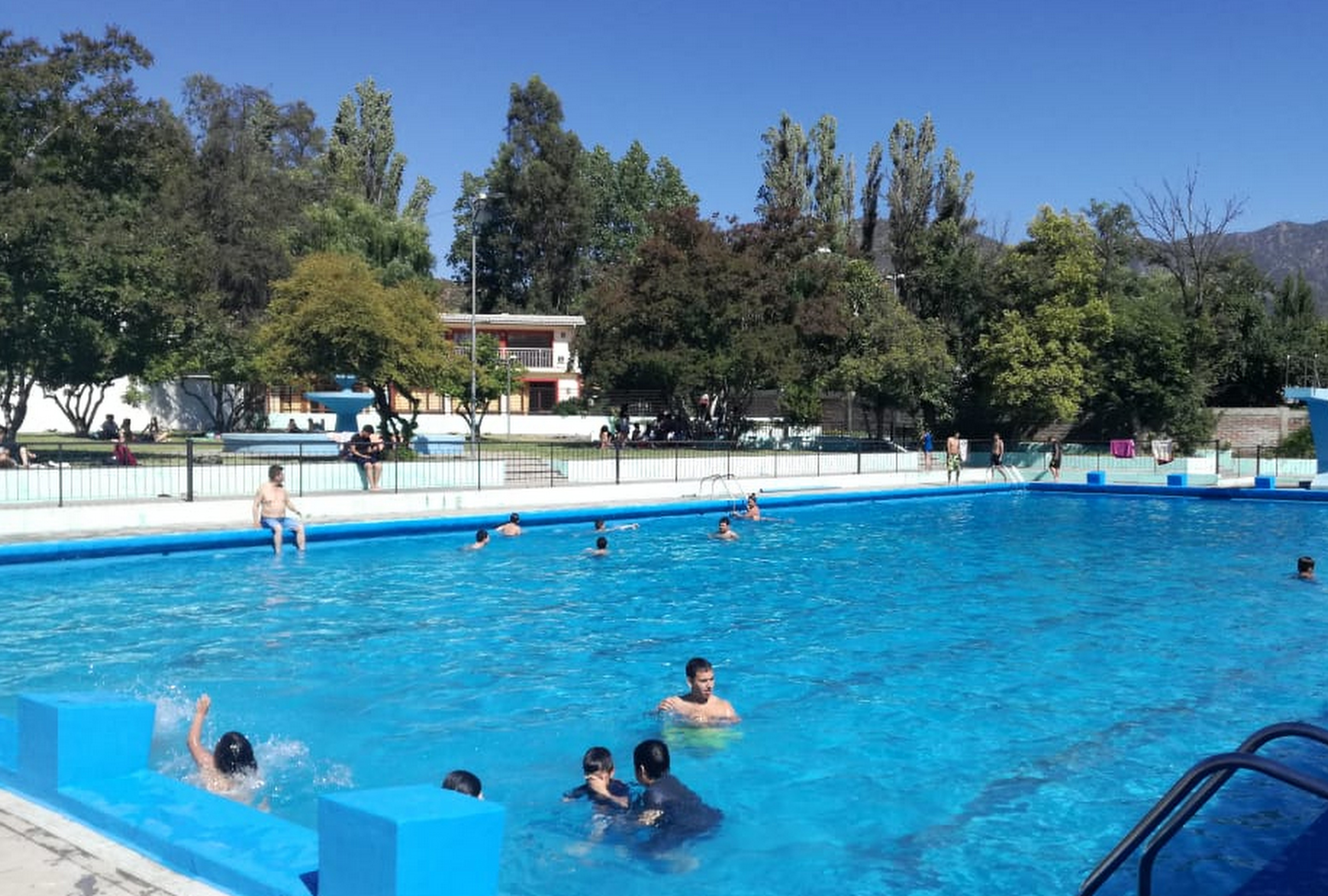 Ya abrió la piscina de Machalí