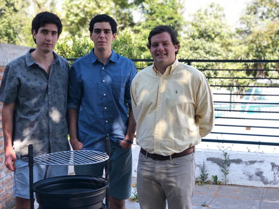 Jóvenes machalinos crean parrillas ecológicas
