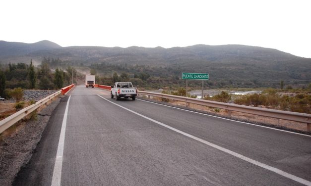 Inauguran pavimentación de camino que une Coya y Chacayes