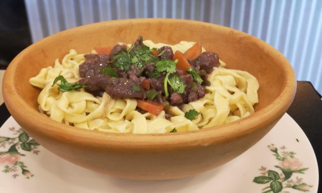 Restaurante rancagüino se atreve y lanza el primer punto de venta con cordero del secano