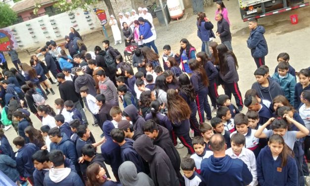 Cuatro minutos tardaron los colegios de Machalí en simulacro regional