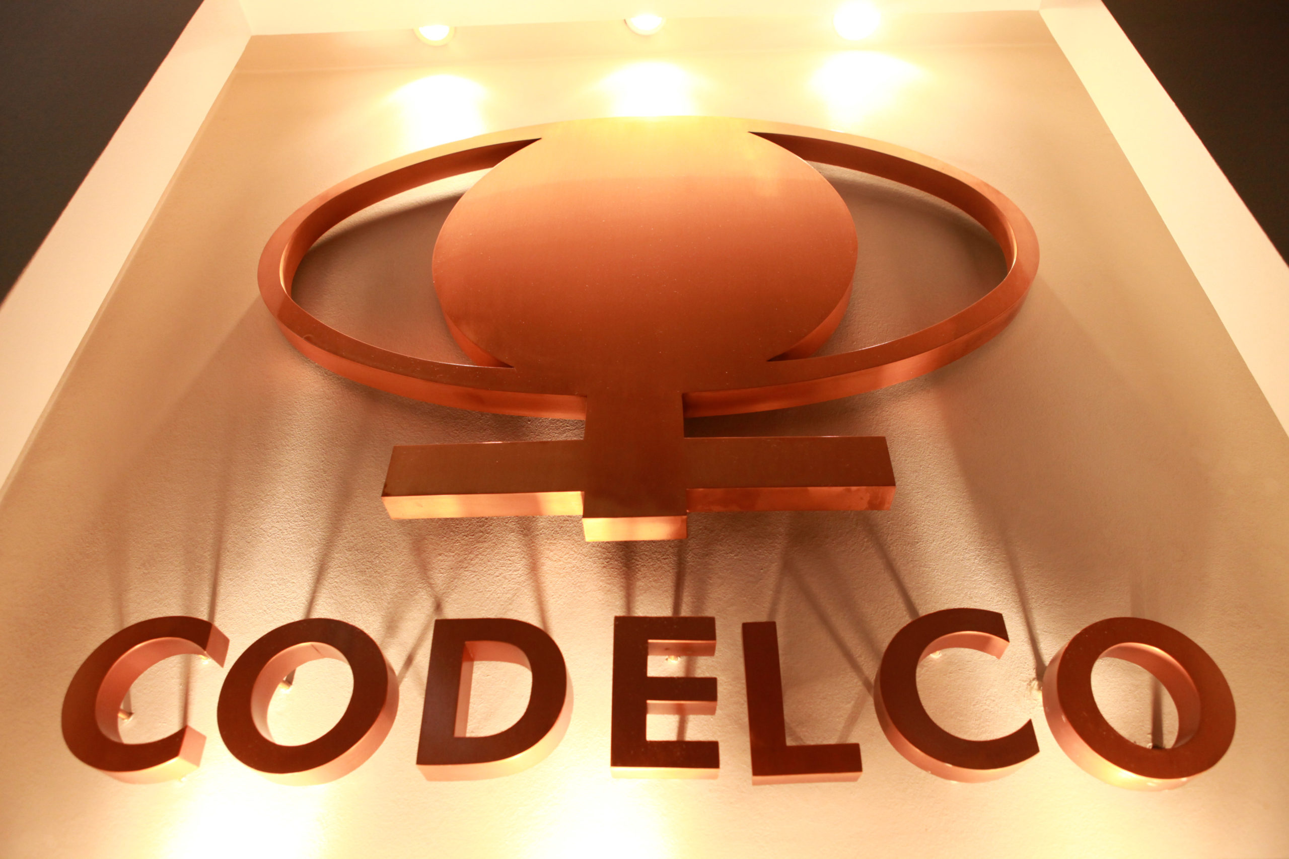 Bono de 3.5 millones: Codelco logra acuerdo con trabajadores Rol T de División El Teniente