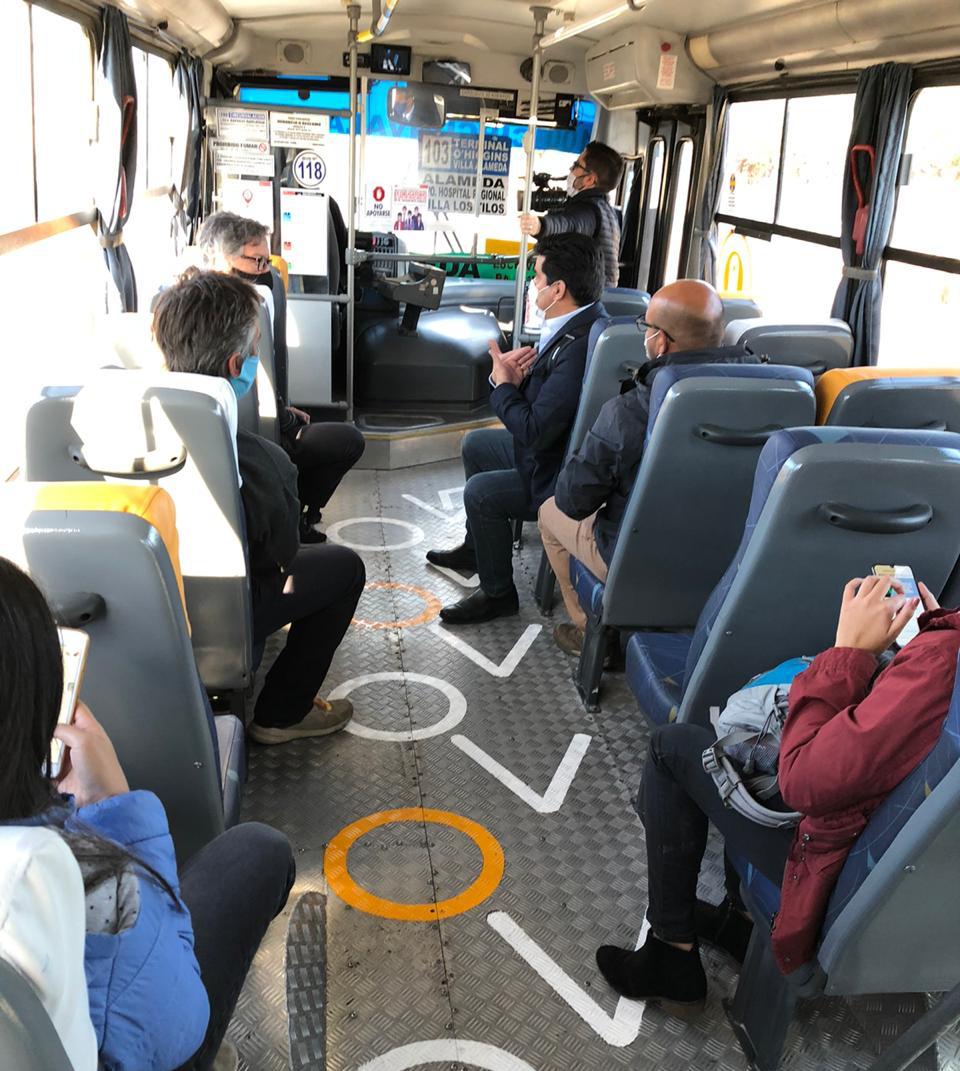 Comienza plan piloto de distancia física en buses de Rancagua