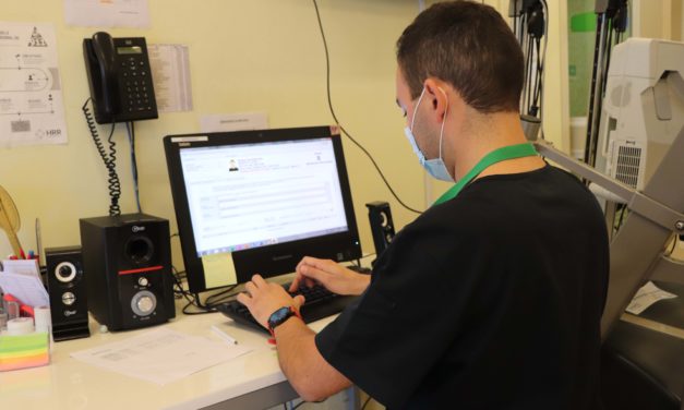 Pacientes del Hospital Regional continúan sus tratamientos con telerehabilitación