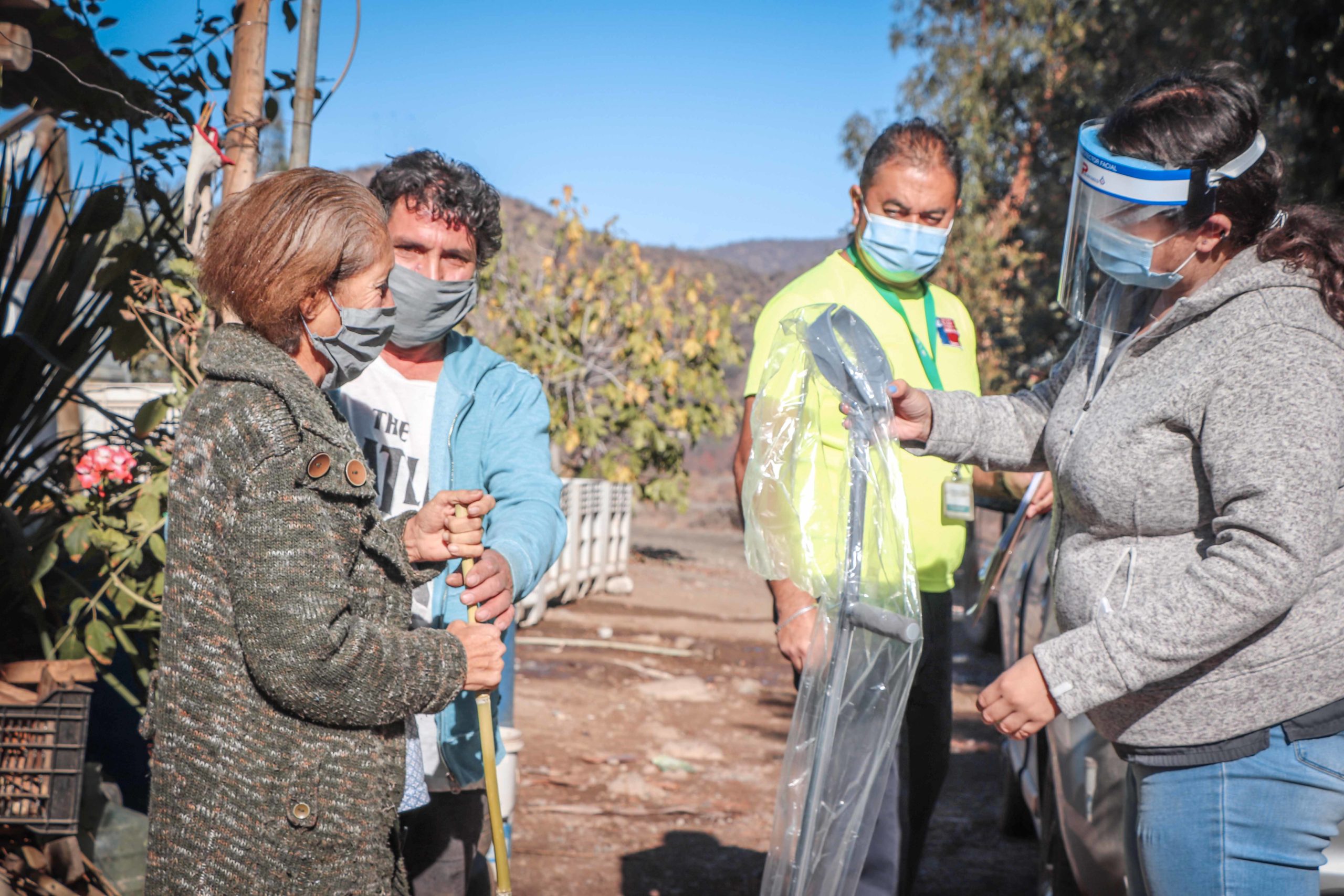 Pacientes de Machalí del Hospital Regional reciben elementos ortopédicos en sus domicilios