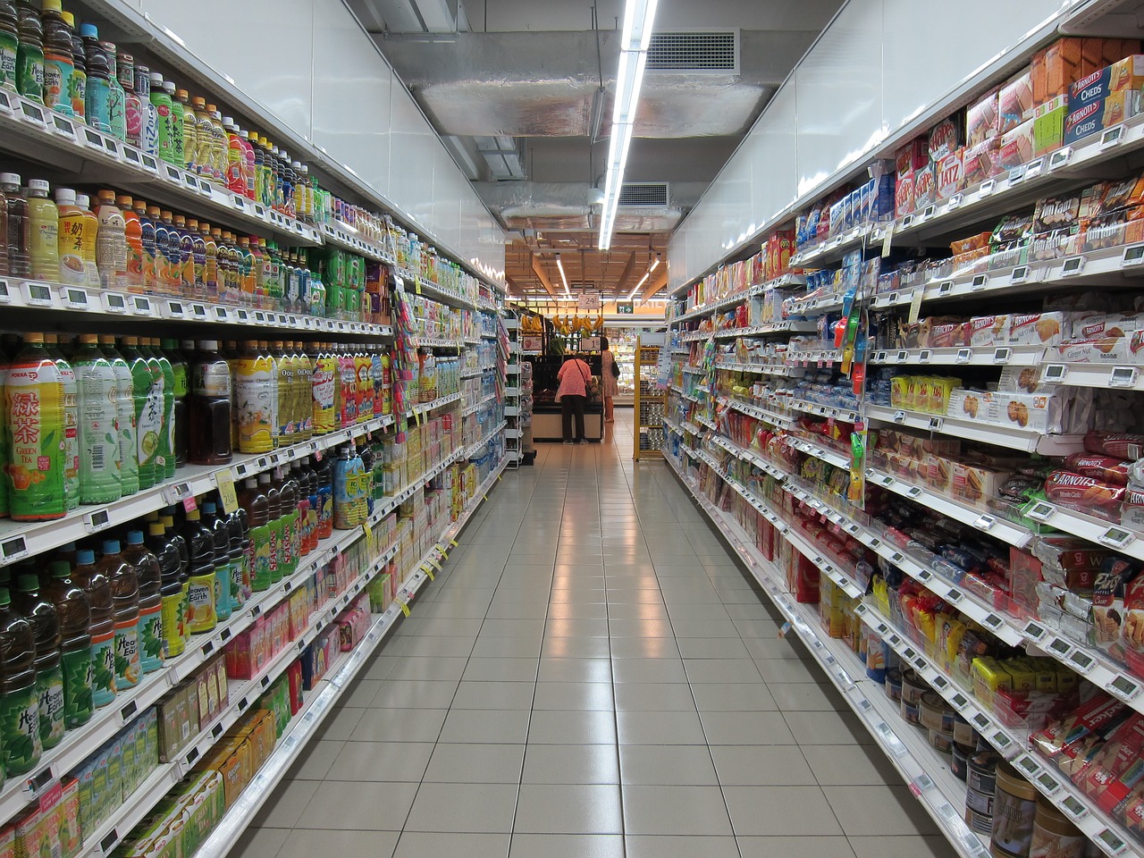 Los comercios y servicios que funcionarán en  cuarentena