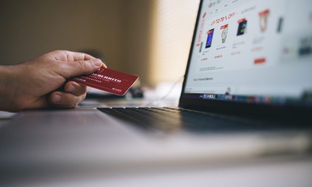 SERNAC exige compensaciones al retail por incumplimientos en compras por internet