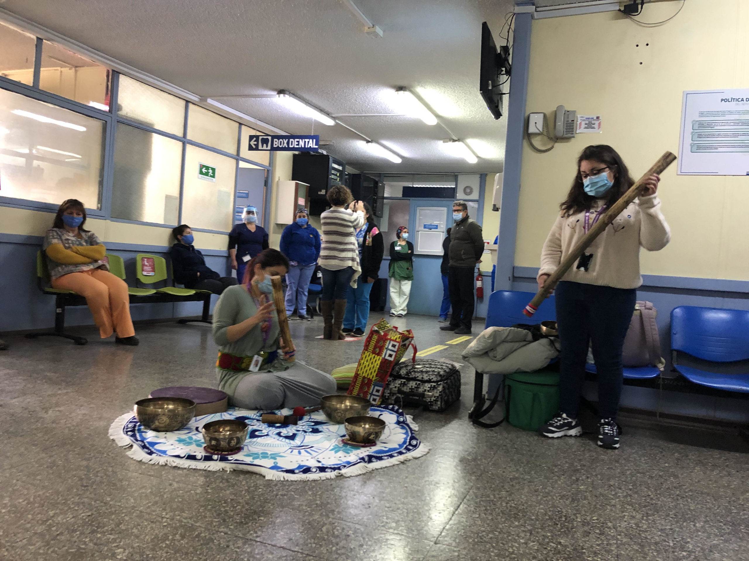 Salud Machalí apoya a funcionarios y pacientes en su estabilidad emocional a través de Sonoterapia, Reiki y Taichí