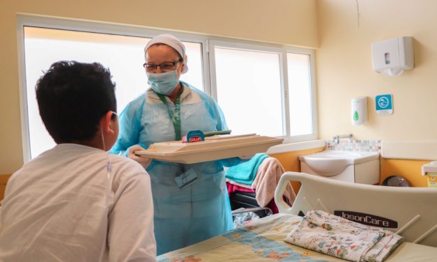 Hospital Regional prohíbe ingreso de alimentos y bebestibles a pacientes