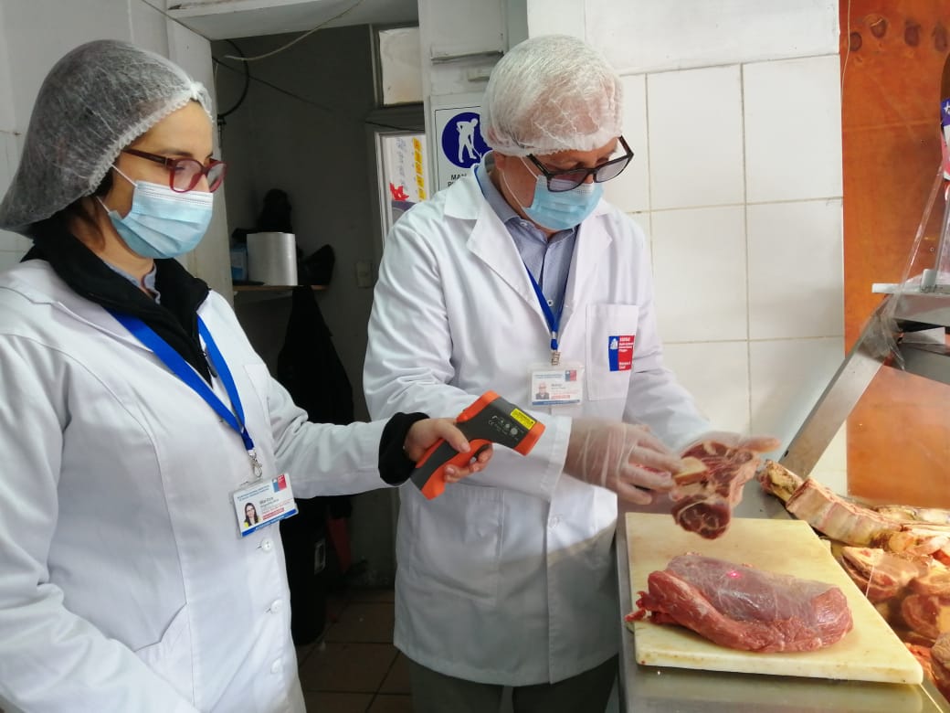 Seremi de Salud fiscaliza en carnicerías protocolos Covid-19 y condiciones sanitarias de los productos