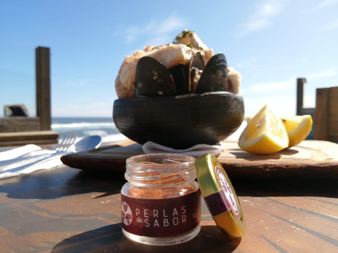 El emprendimiento que espera convertir al piure en el «wasabi» chileno