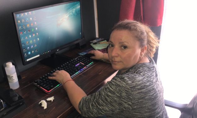 Machalina nivela sus estudios a distancia
