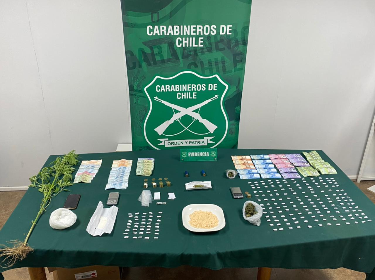 Con dos detenidos, marihuana, pasta base y  cocaína termina operativo en Machali