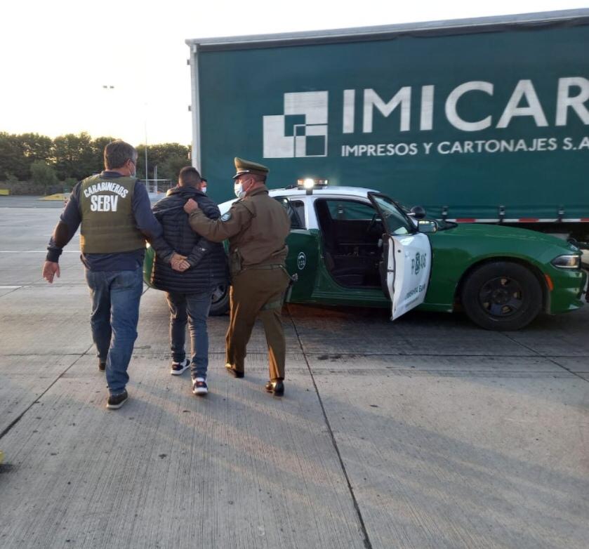 En tiempo récord Carabineros recuperaron auto robado en Machalí