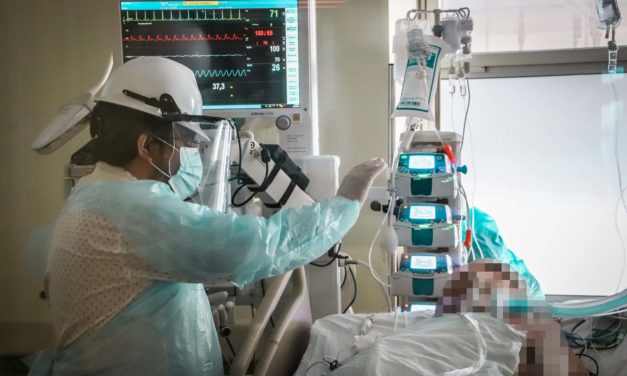 Pacientes del Hospital Regional reciben acompañamiento espiritual