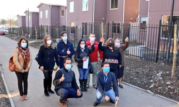 Tras 15 años entregan viviendas a 120 familias de Machalí