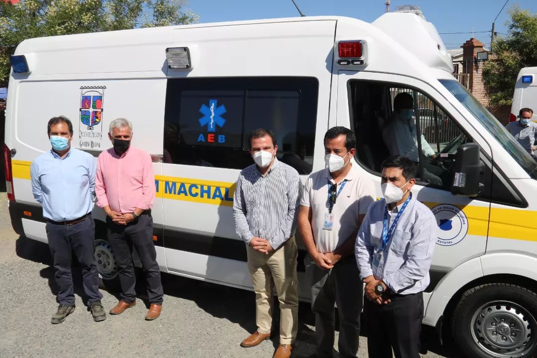 Entregan nueva ambulancia a servicio de urgencia de Machali