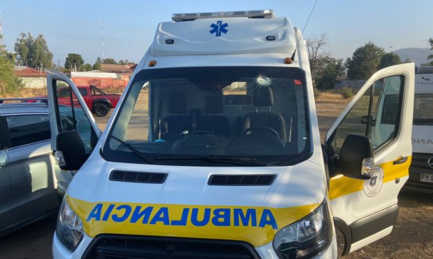 Ambulancia recibió una pedrada en Machalí