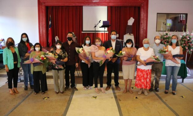 Machalí reconoce a vecinas destacadas en conmemoración del Día de la Mujer