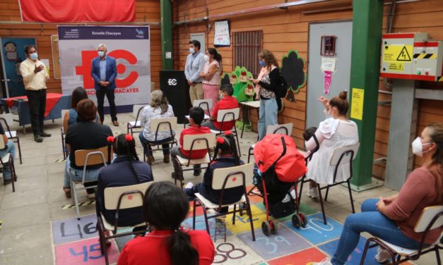 Alcalde de Machalí invitó al Gobernador Regional a conocer las condiciones en las que estudian los niños y niñas de la escuela rural de Chacayes