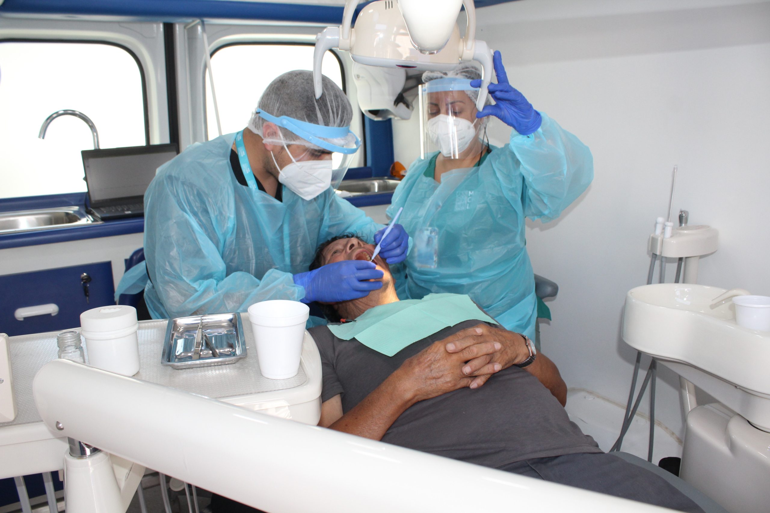 Machalí implementa una nueva forma de atención dental para sus adultos mayores