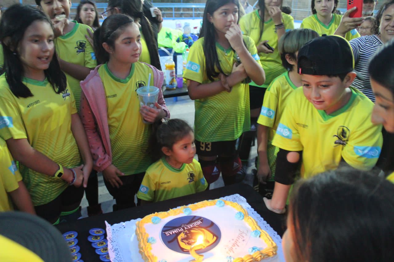 Club Hockey Pumas de Machalí celebró un nuevo aniversario con actividades durante todo abril