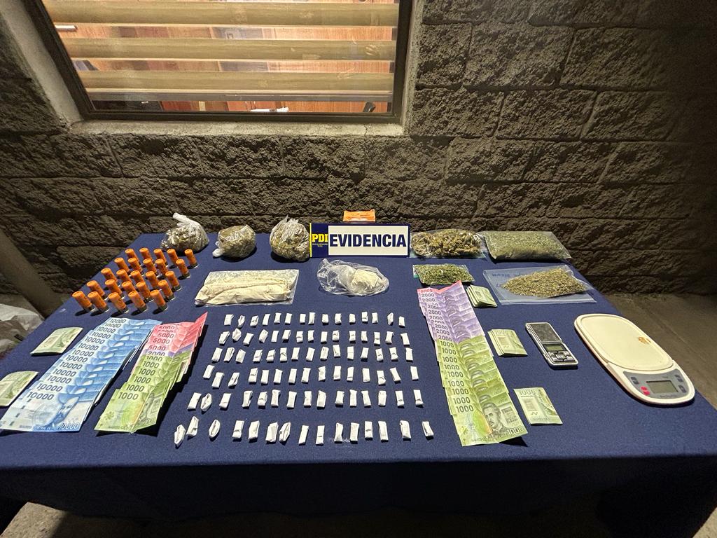 Padre e hijo detenidos por tráfico de drogas en Machali
