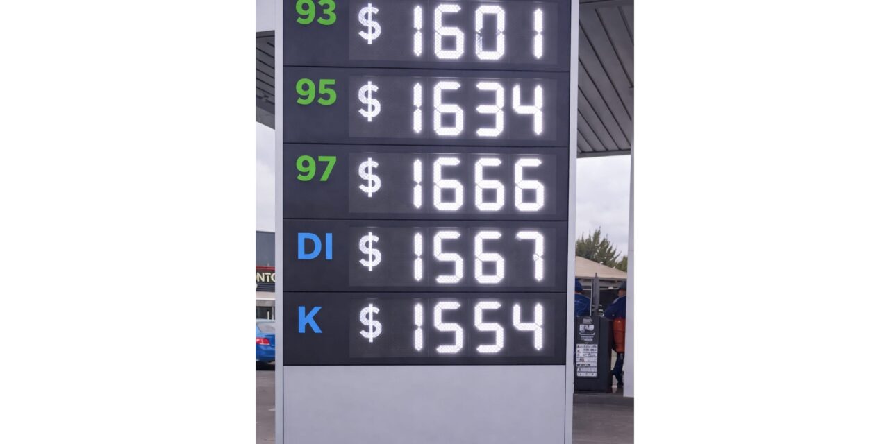 Bencinas en Machali superan los $1600 pesos tras alza de combustibles