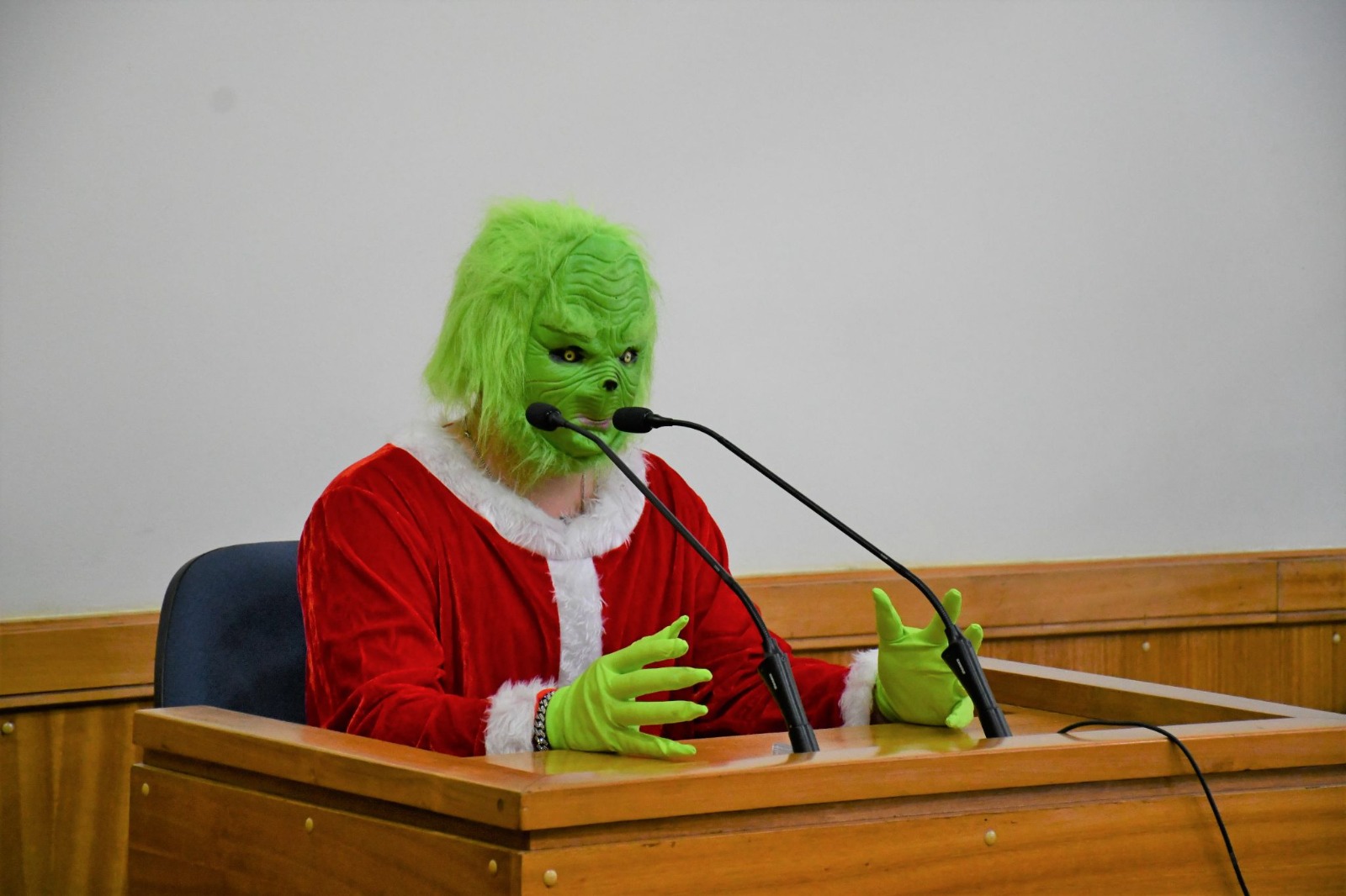 Juicio al Grinch, visitas guiadas y exhibición de canes de la PDI en el Día del Patrimonio en la Corte de Rancagua