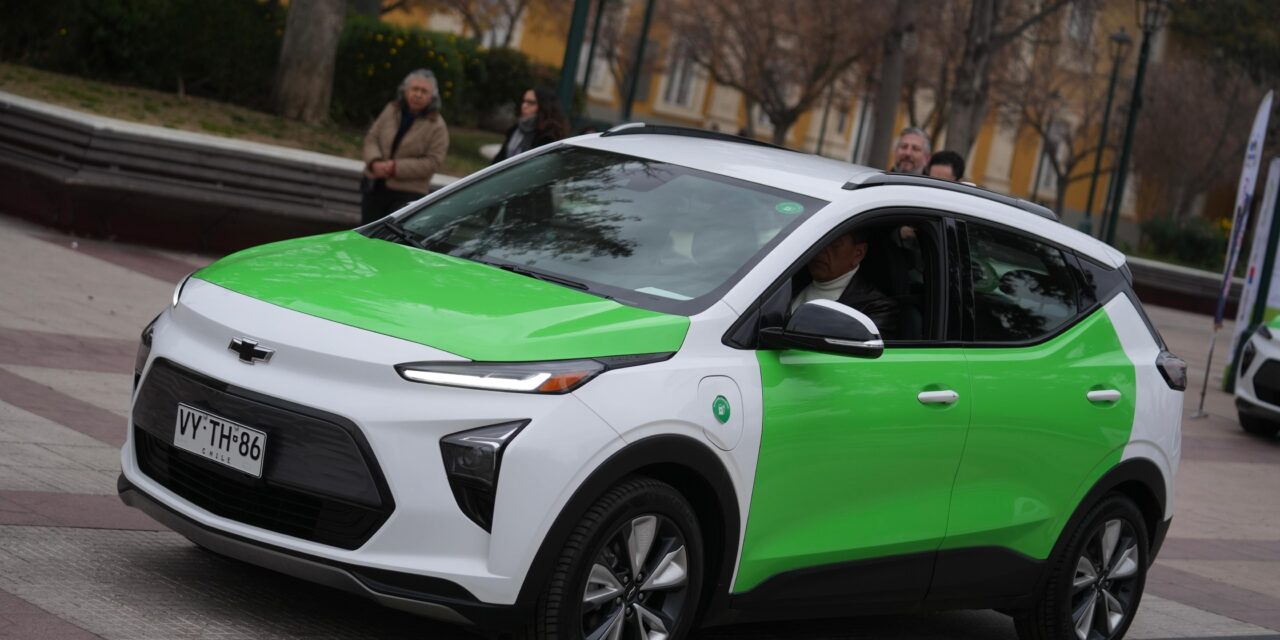 Colectiveros de Rancagua y Machalí reciben nuevos vehículos eléctricos
