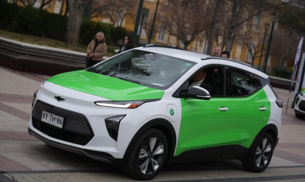 Colectiveros de Rancagua y Machalí reciben nuevos vehículos eléctricos