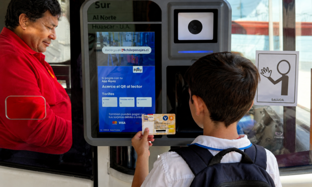 Estudiantes de básica ya no mostrarán la TNE al chofer y pasarán por el validador electrónico